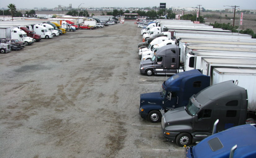 The Ultimate Guide to Safe Parking and Better Etiquette for Truckers